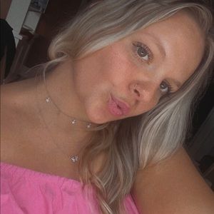 Meet your Posher, Kaitlyn